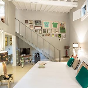 Kamer "Premium" met een King Size Bed in een Bijgebouw